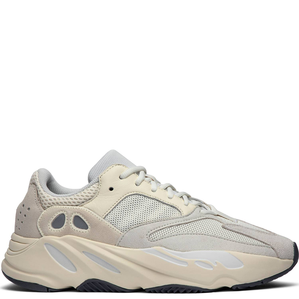 yeezy 700 analog size 5.5