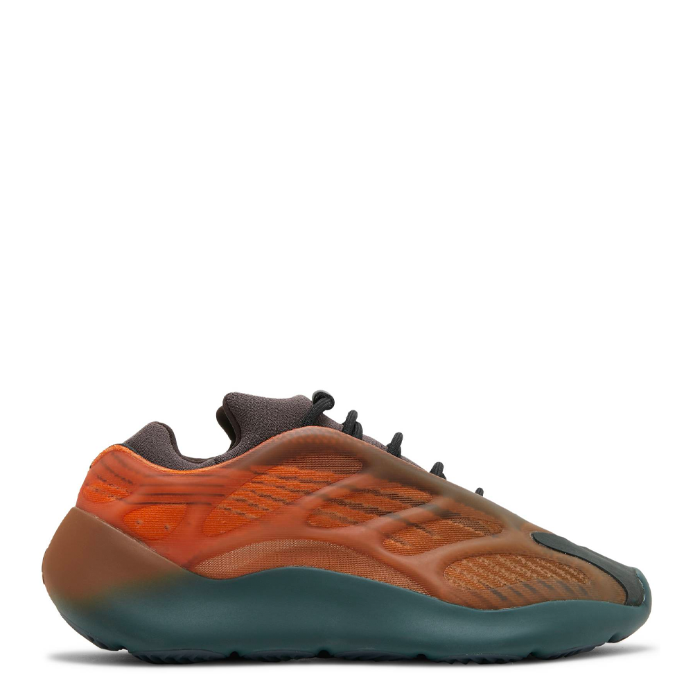 adidas Yeezy 700 V3 Copper Fade AP sneaker