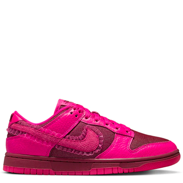 Nike Dunk Low Valentine's Day (2022) (W)
