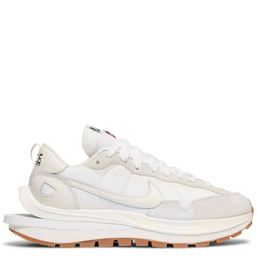 Nike Vaporwaffle sacai Sail Gum